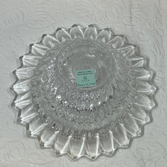 PartyLite Glass Cut Radiance Candle Holder Fits 1"-3" Round Candles 5"x2.25" - Picture 8 of 11